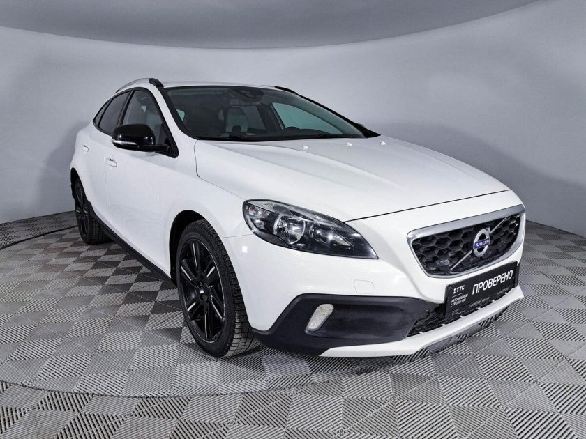 Volvo v40 cross country 2013