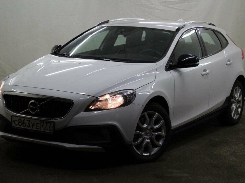 Volvo v40 Cross Country i