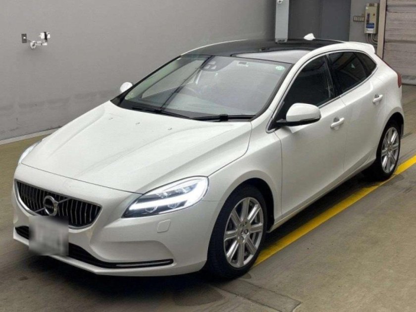 Volvo v 40