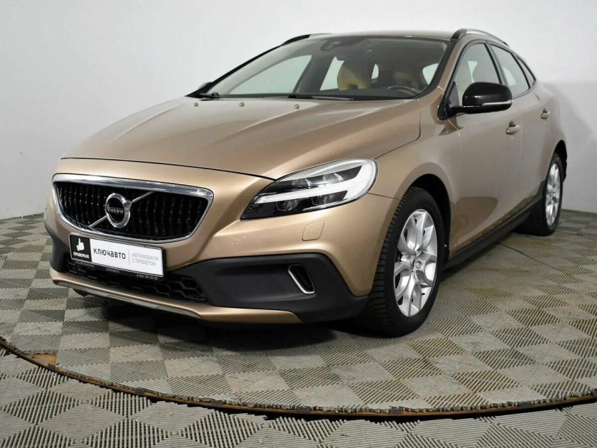 Вольво v40 Cross Country