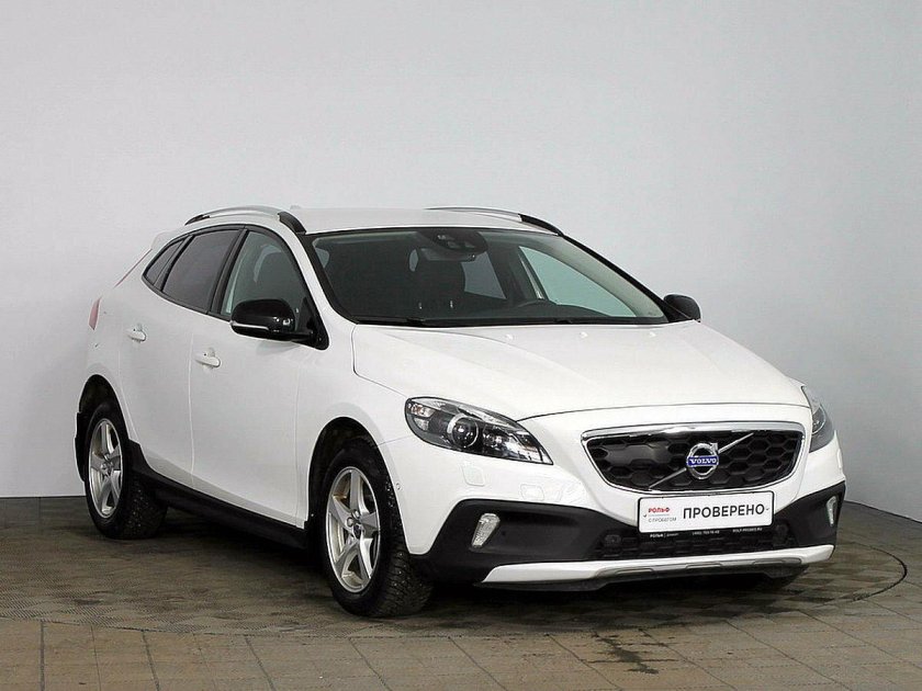 Вольво v40 2015