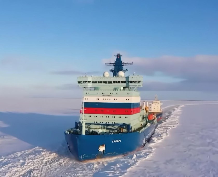 Атомный ледокол сибирь