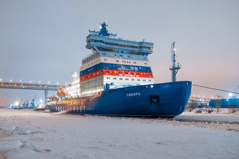 Атомный ледокол Сибирь