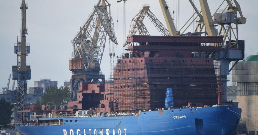 Атомный ледокол Сибирь
