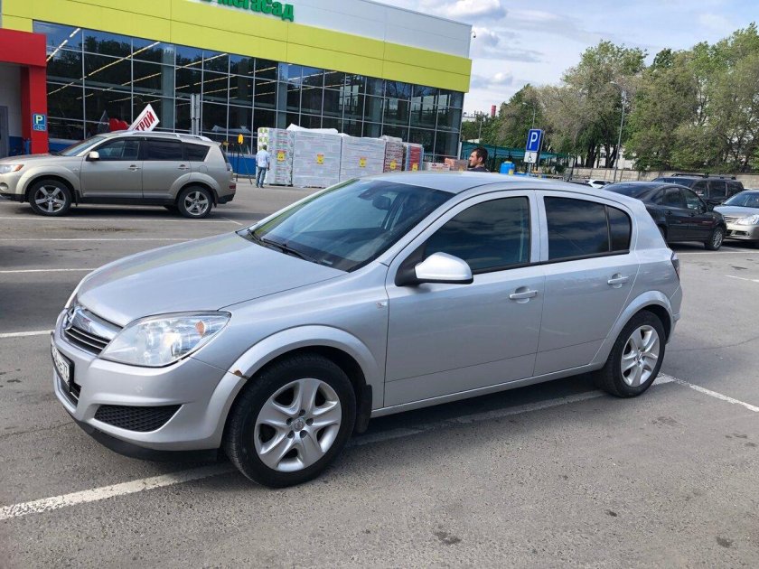 Опель Астра h 2012