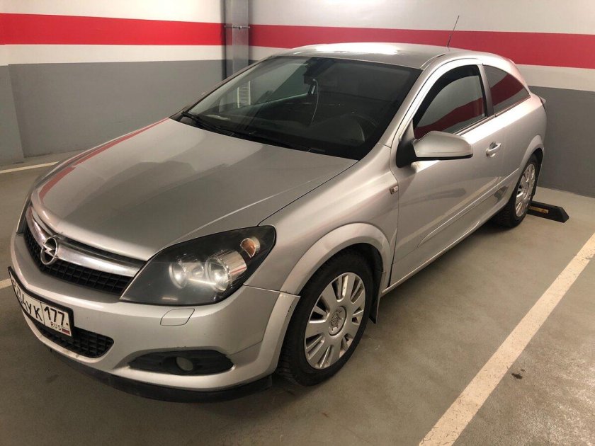 Опель Астра h хэтчбек серебристый