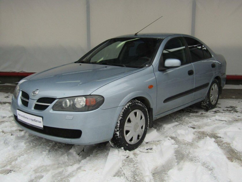 Nissan Almera 2004