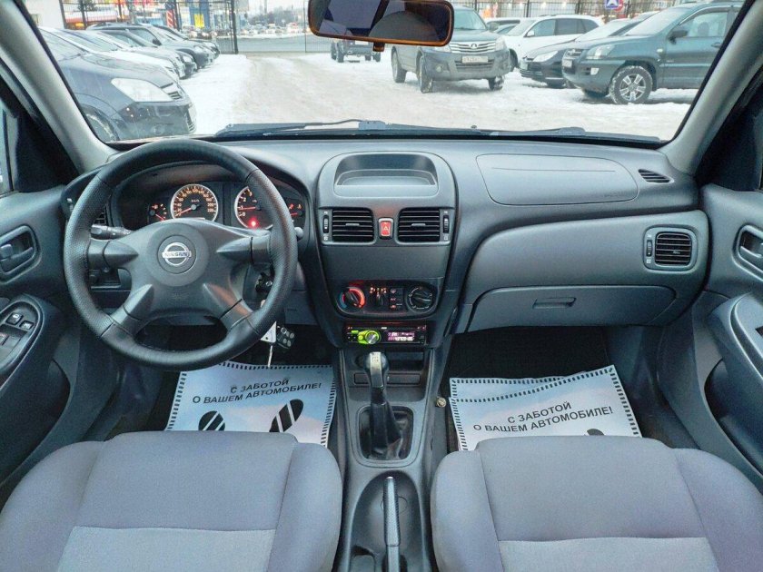 Ниссан Альмера 2004 салон