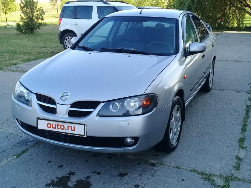 Nissan Almera 2004
