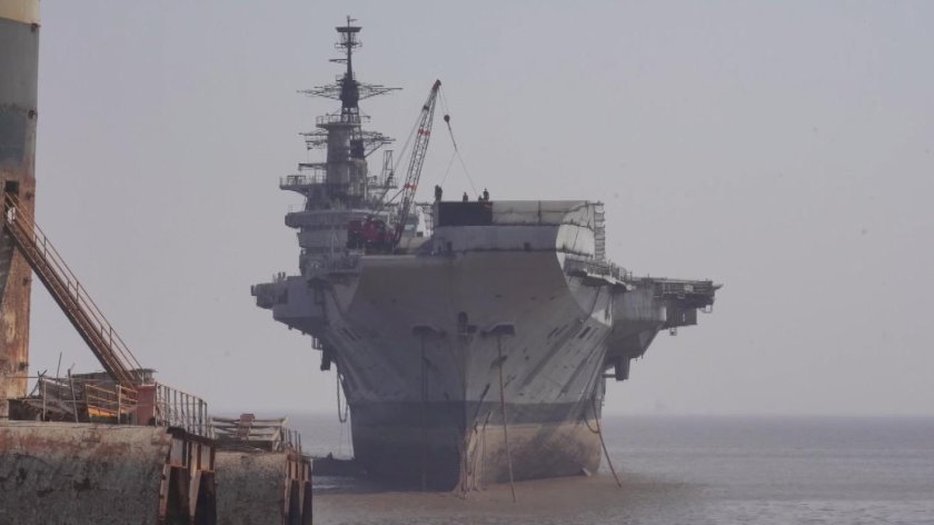 Авианосец Гермес 1982