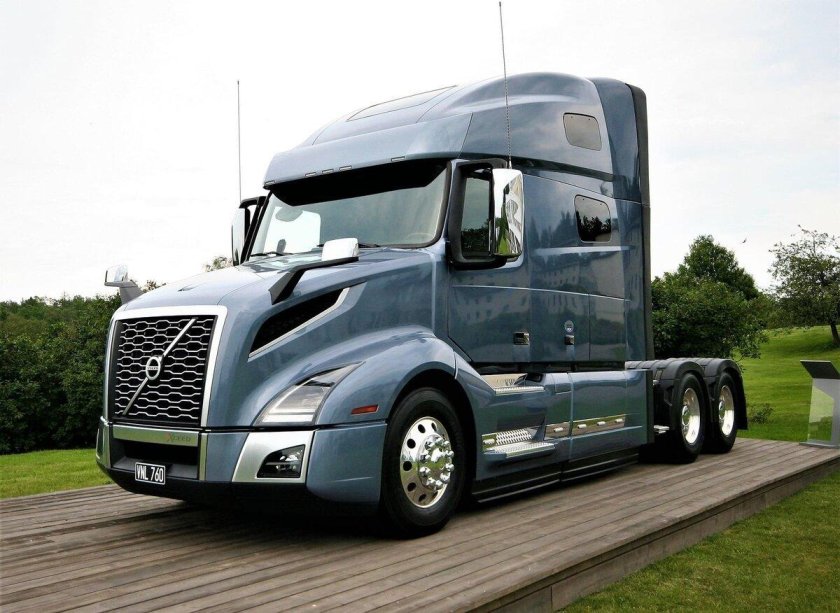 Volvo VNL 760