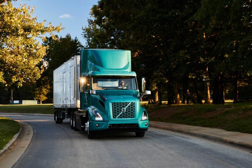 Грузовик Вольво 2022