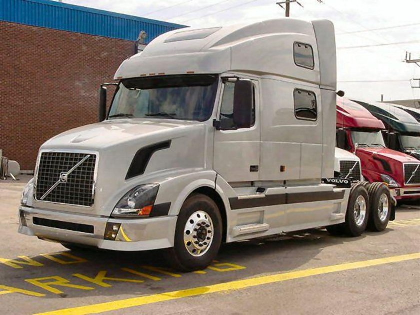 Volvo VNL 780