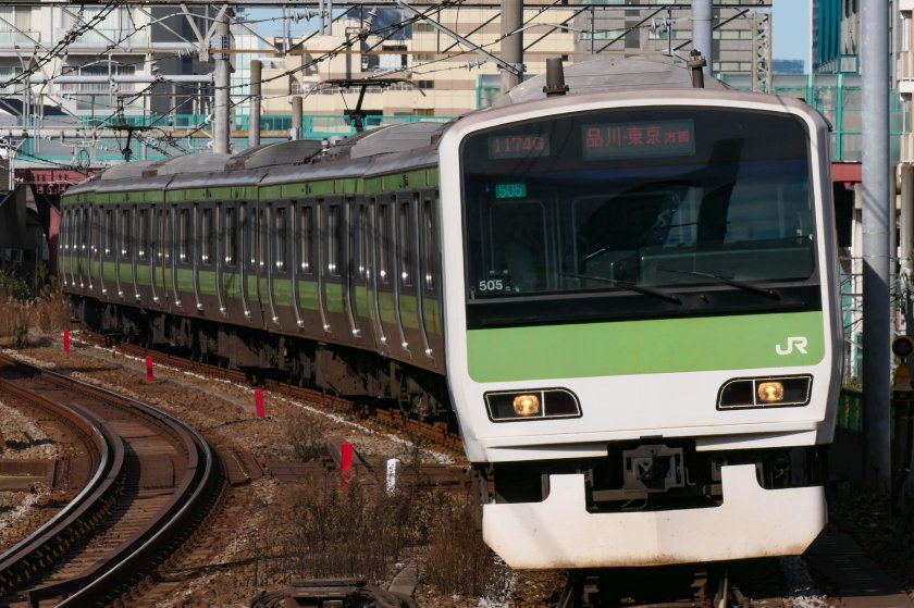 E235 Yamanote