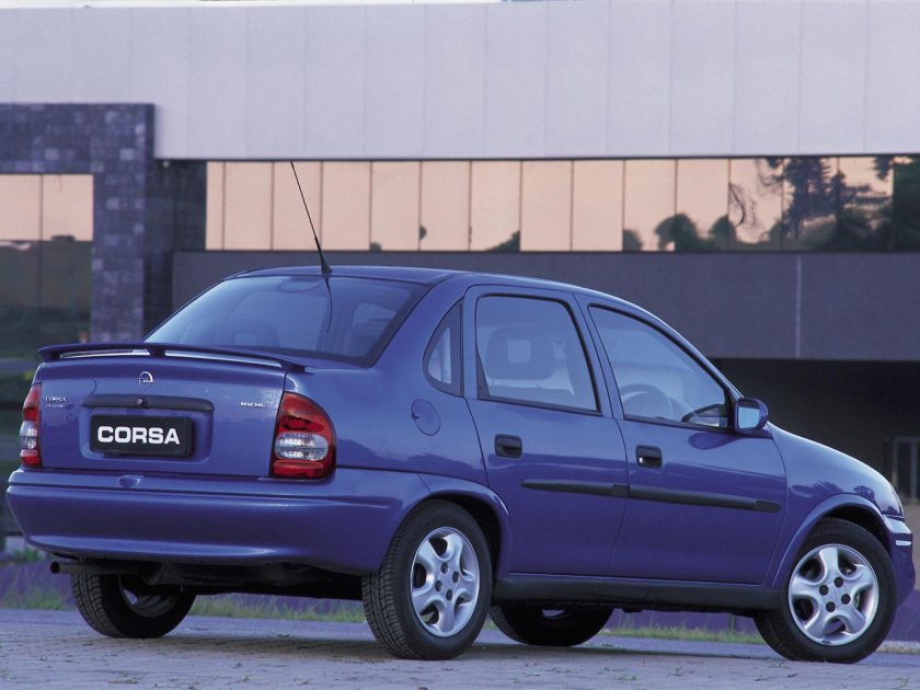 Opel Corsa седан