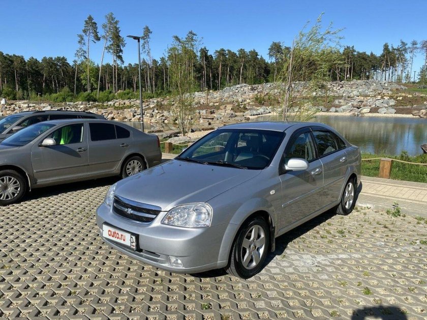 Chevrolet lacetti 2011