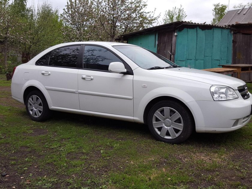 Chevrolet Lacetti 2010 седан