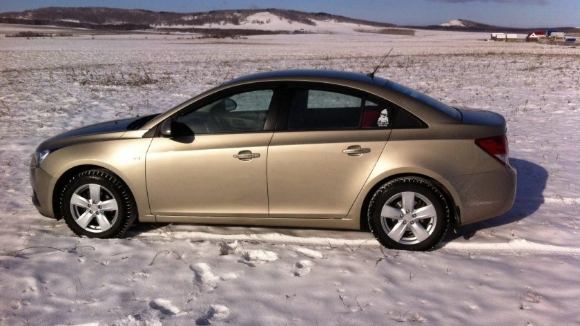 Шевроле Круз бежевый металлик