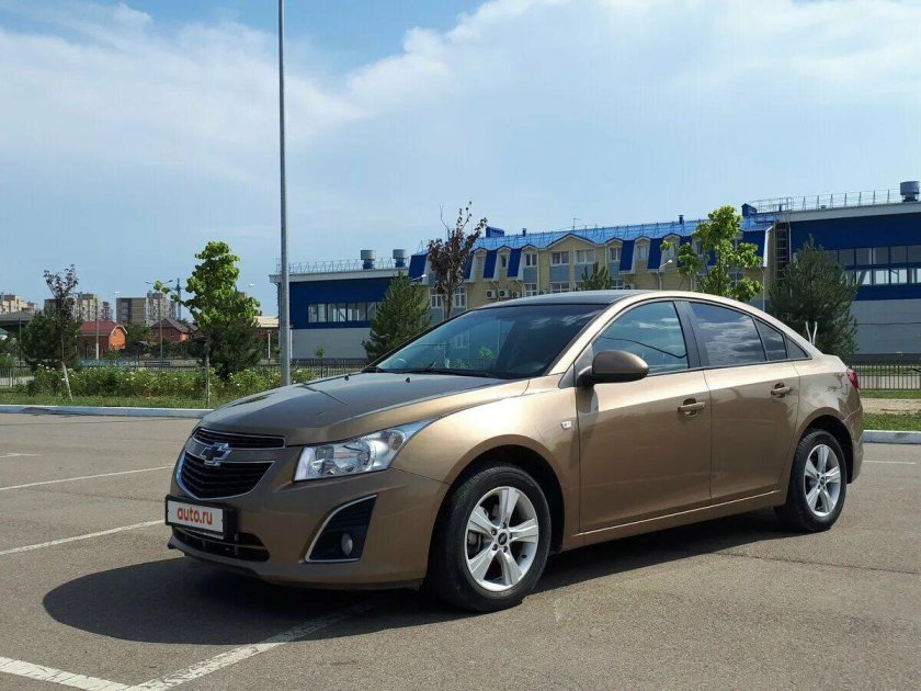 Chevrolet Cruze 2011 бежевый