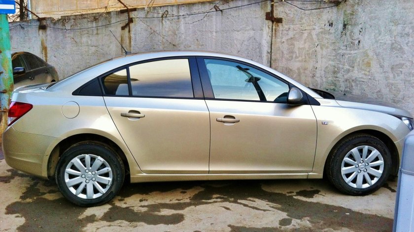 Шевроле Круз бежевый