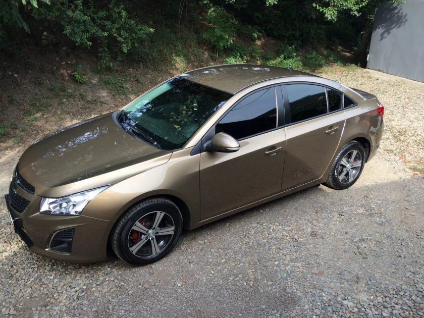 Шевроле Круз бежевый металлик