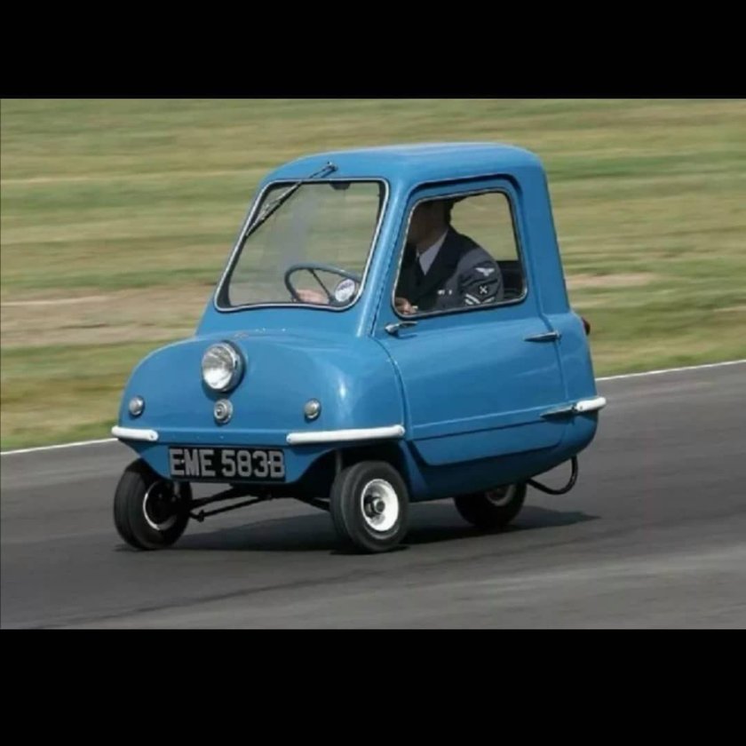 Самая маленькая машина в мире