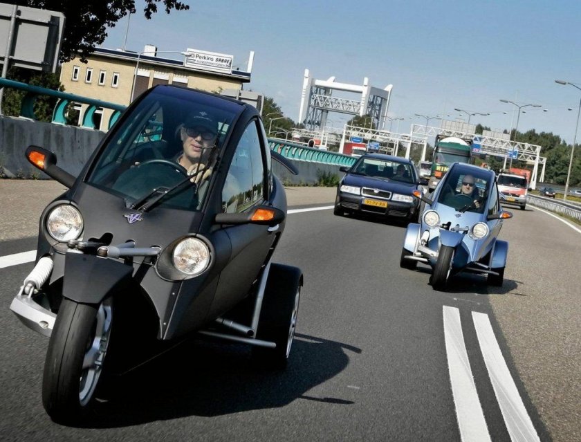 Трицикл Carver one