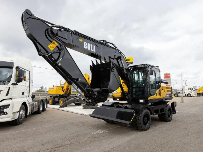 Экскаватор колесный