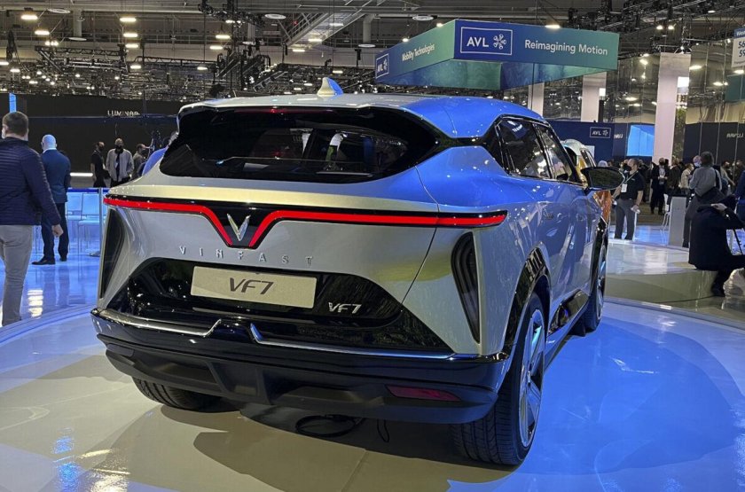 Вьетнамский кроссовер VINFAST