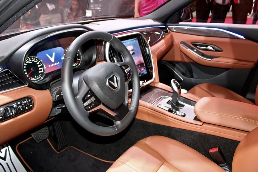 WINFAST Lux 2.0 sedan