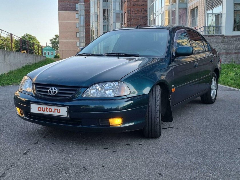 Авенсис 1 зеленый металлик стенс