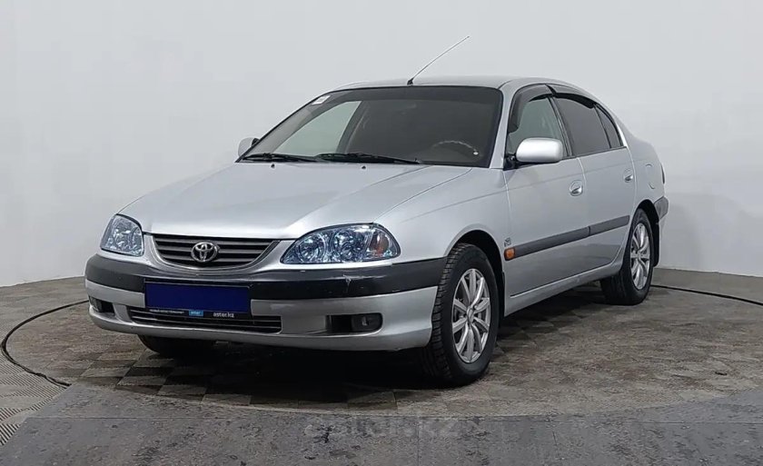 Toyota Avensis 2001