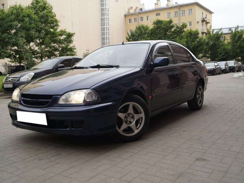 Toyota Avensis 2001