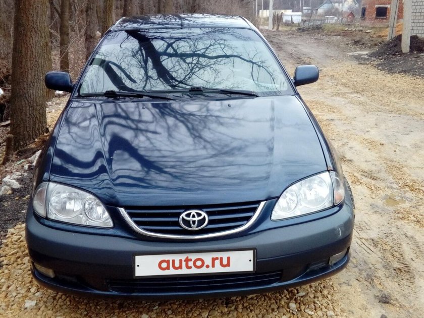 Toyota Avensis 2001