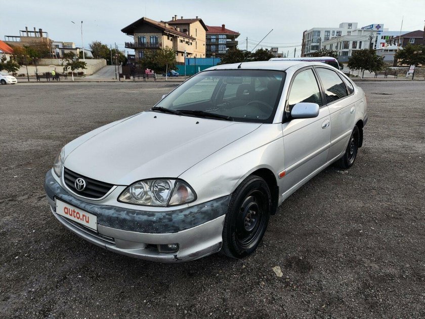 Toyota Avensis 2001