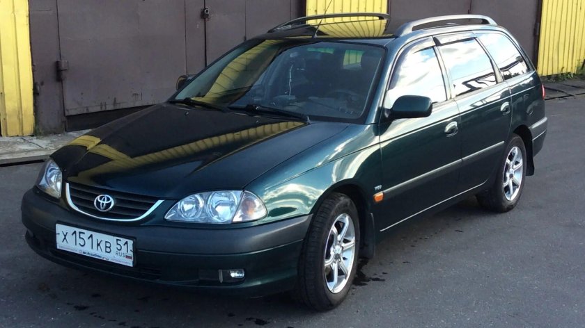 Тойота Авенсис универсал 1 поколение