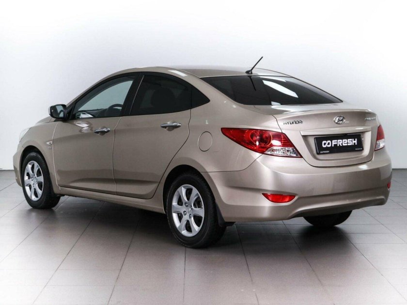 Хендай Солярис 2012