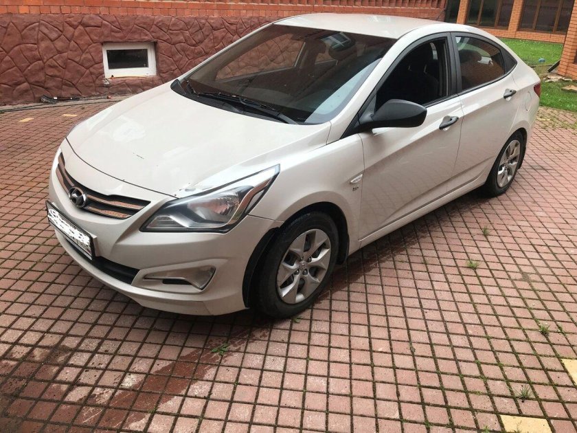 Hyundai Solaris 2015