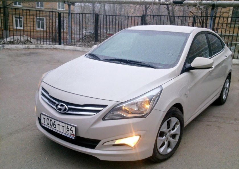 Хендай Солярис 2016 бежевый