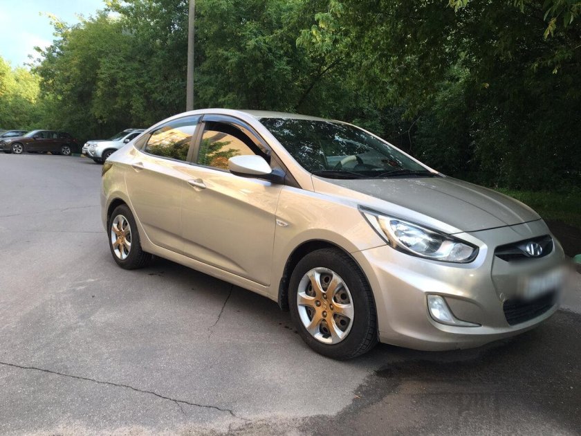 Хендай Солярис 2013 бежево