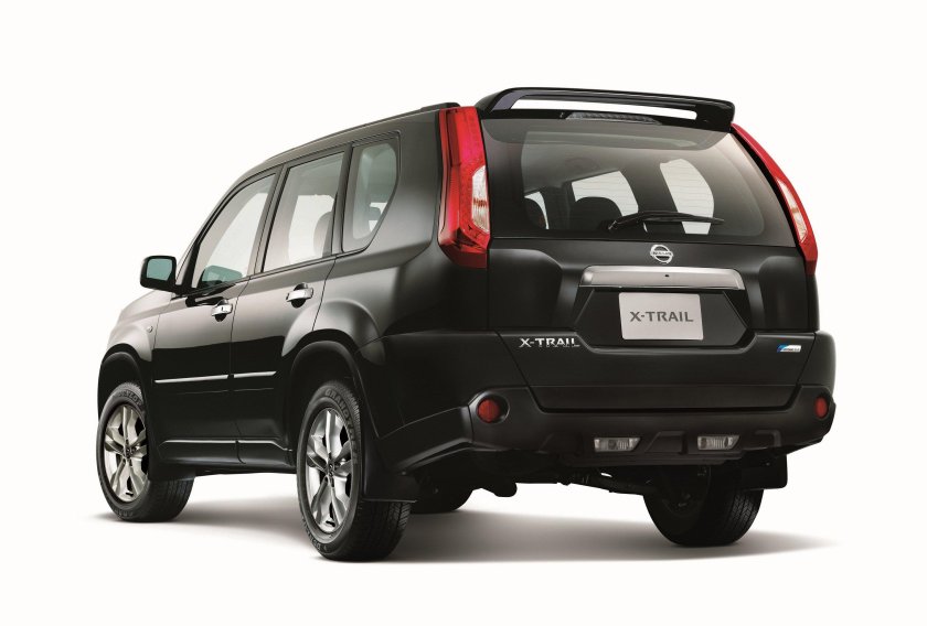 Nissan x Trail 2013 сзади