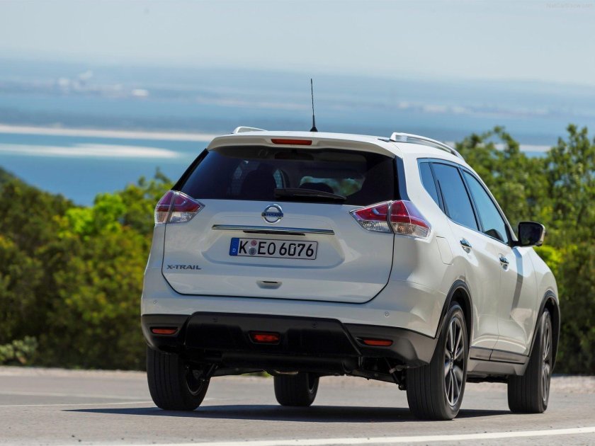 Nissan x-Trail 2019 сзади
