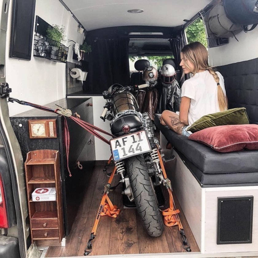 Moto van Camper