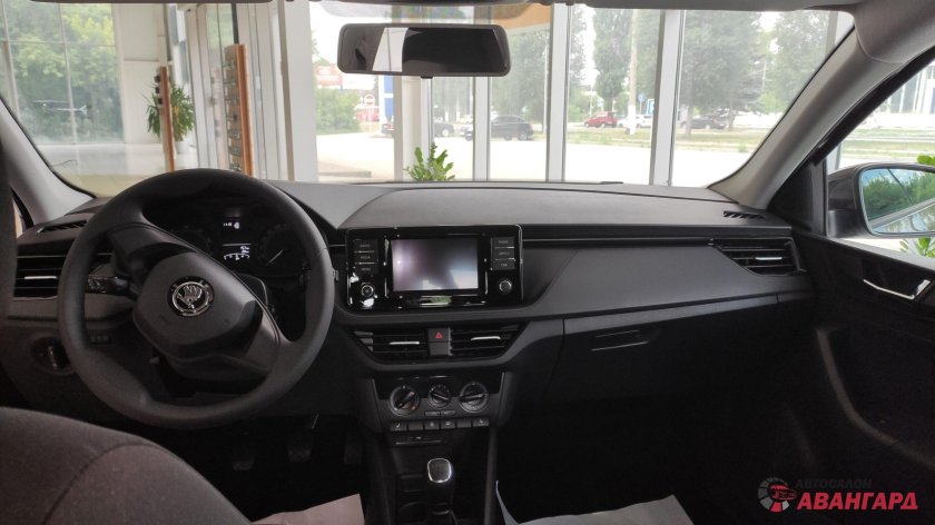 Шкода Рапид 2021