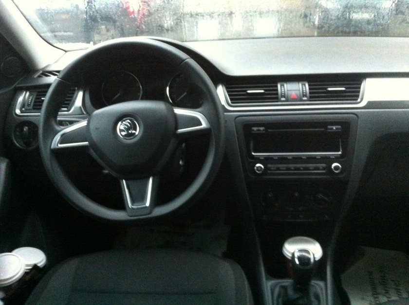 Шкода Рапид 2021 салон механика