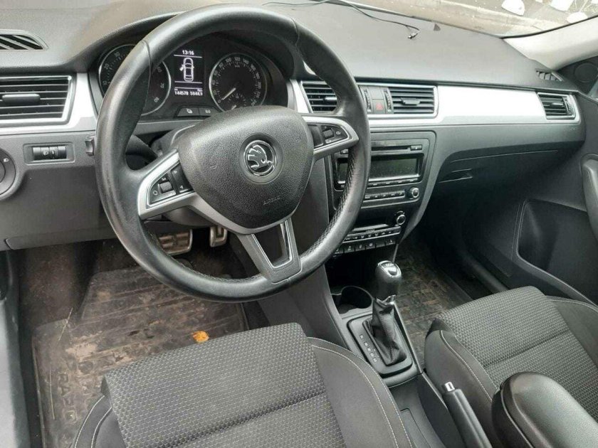 Шкода Рапид 2016 салон