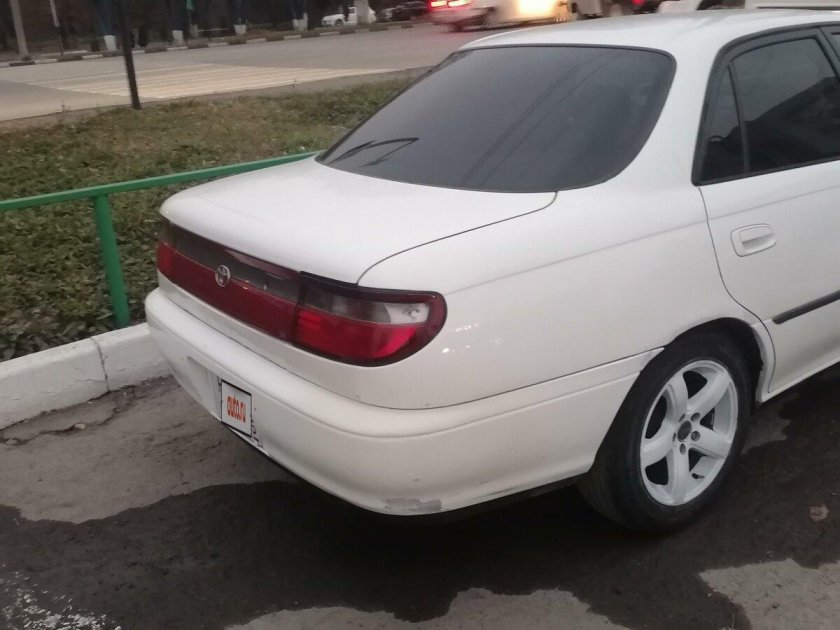 Toyota carina t190