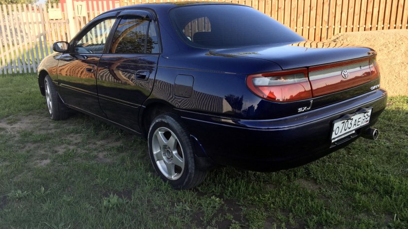 Toyota Carina 1995