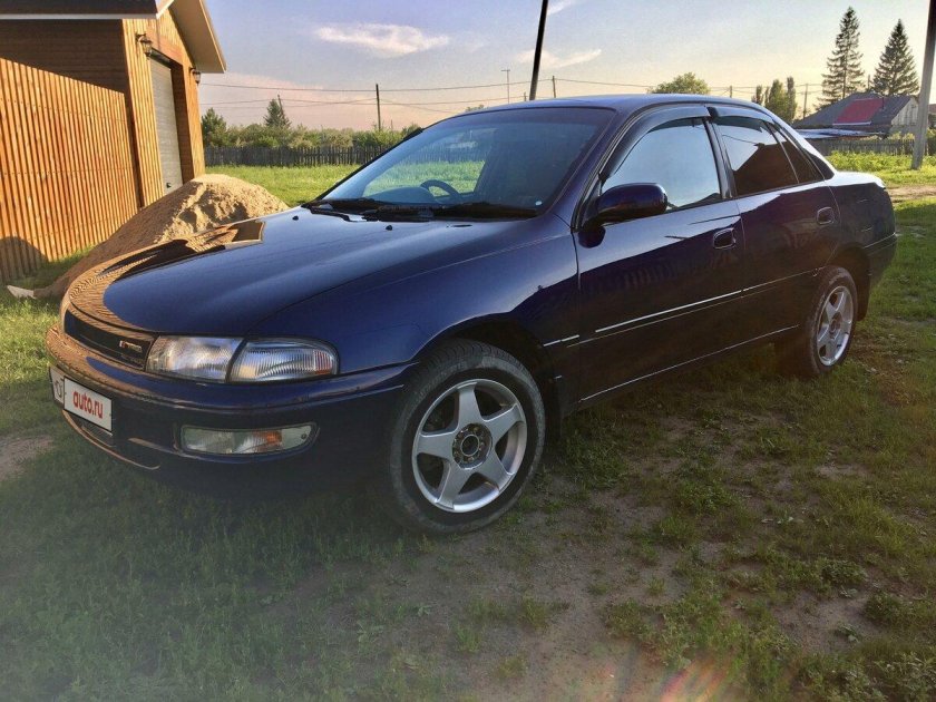 Toyota Carina vi (t190)