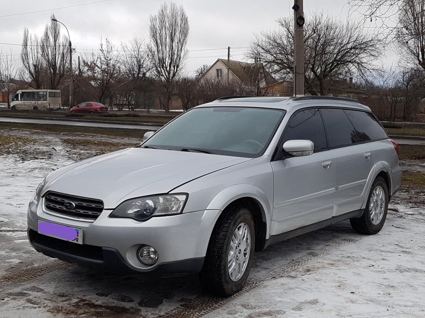 Субару Аутбек 2004 год